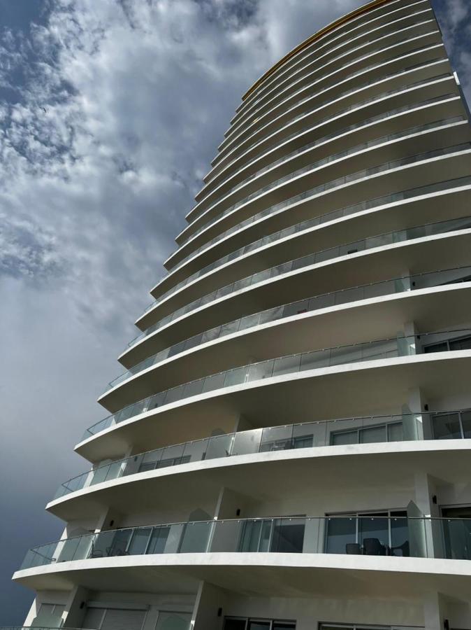 Luxury En Malecon, Alberca Infinity & Jacuzzi