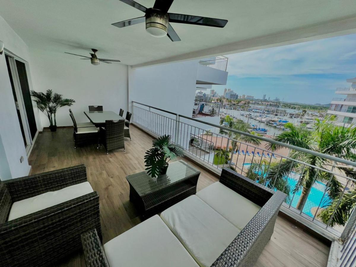 Costa Veleros Marina 5003 Mazatlan