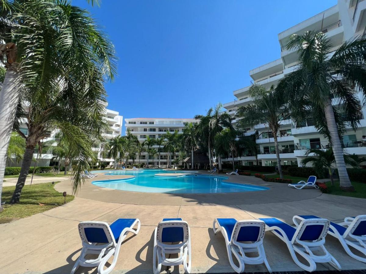Costa Veleros Marina 5003 Mazatlan