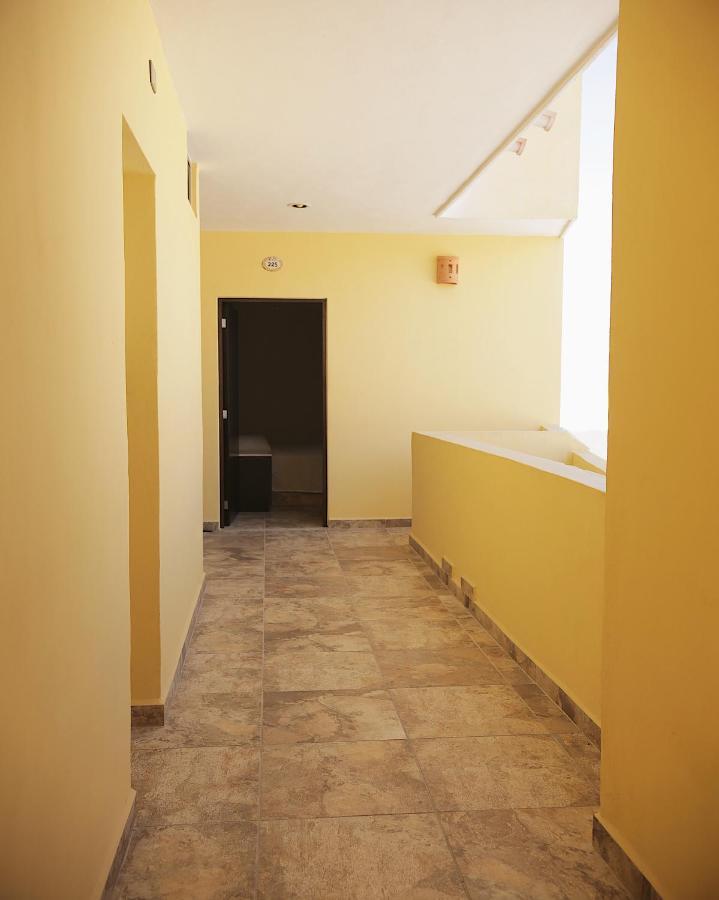 Conquistador Hotel