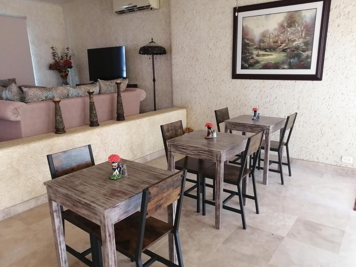 Bed & Breakfast Casa Dahlia 2