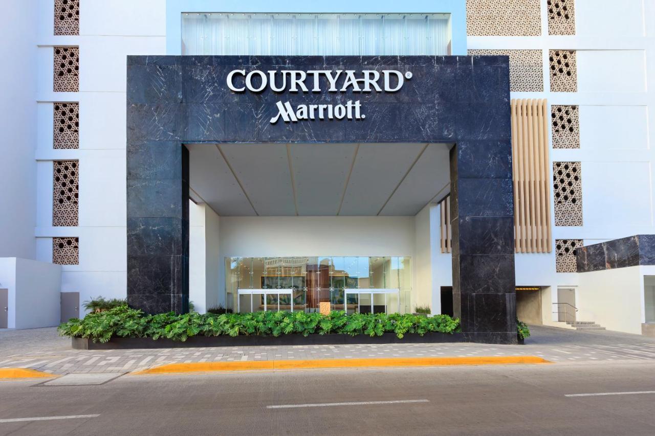 Courtyard By Marriott Hotel 5*