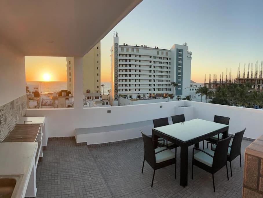Apartamento 2br/2ba 1 Block To Ocean! - Unit 7 *
