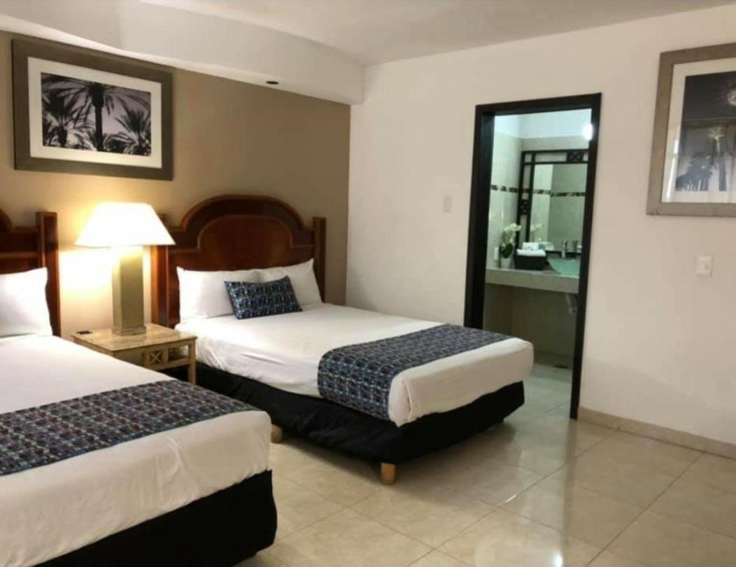 Zona Dorada Aparthotel