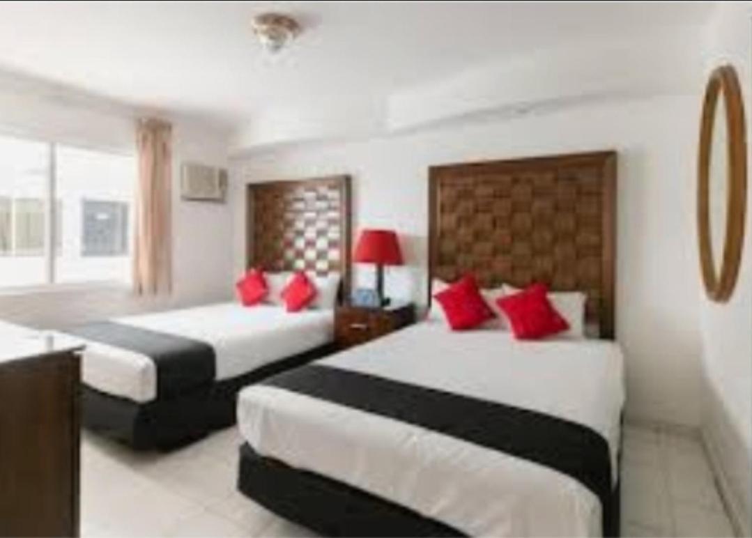 Zona Dorada Aparthotel