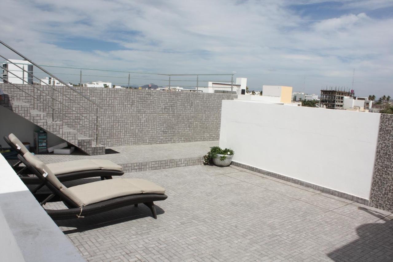 2br/2ba 1 Block To Ocean! - Unit 7 Apartamento Mazatlán