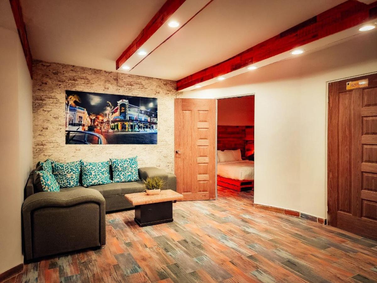 Hostal La Casa De Madera Guest house *