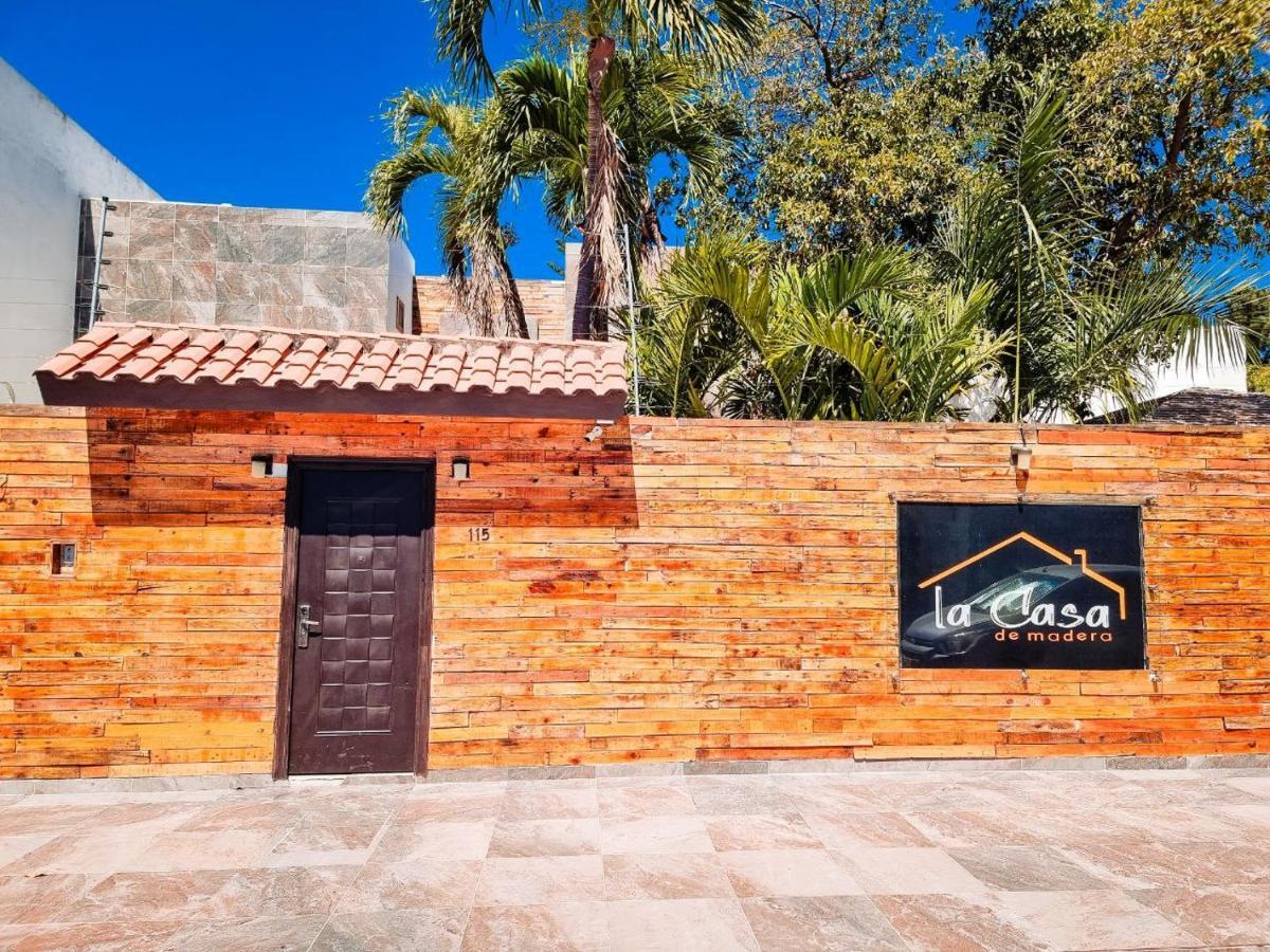 Guest house Hostal La Casa De Madera *
