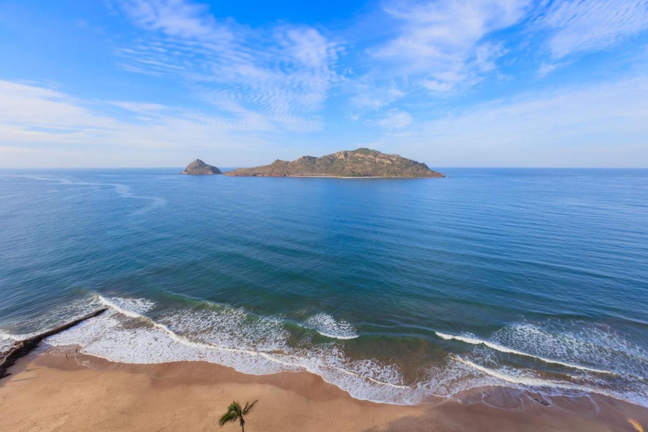 Courtyard By Marriott Mazatlan