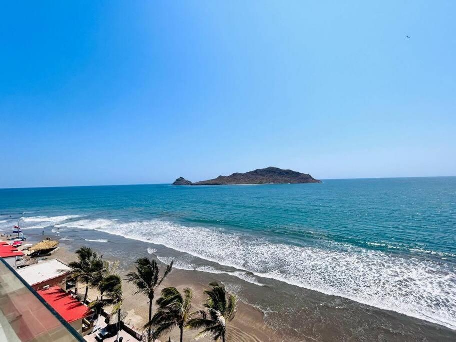 Apartment Pie De Playa Y Con Vista Al Mar By G P S Rentas