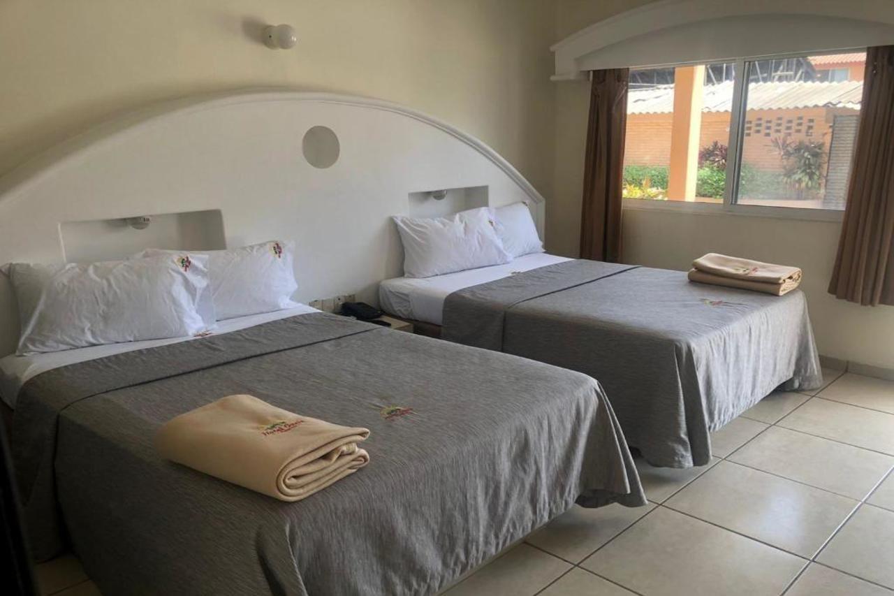 Oasis Hotel