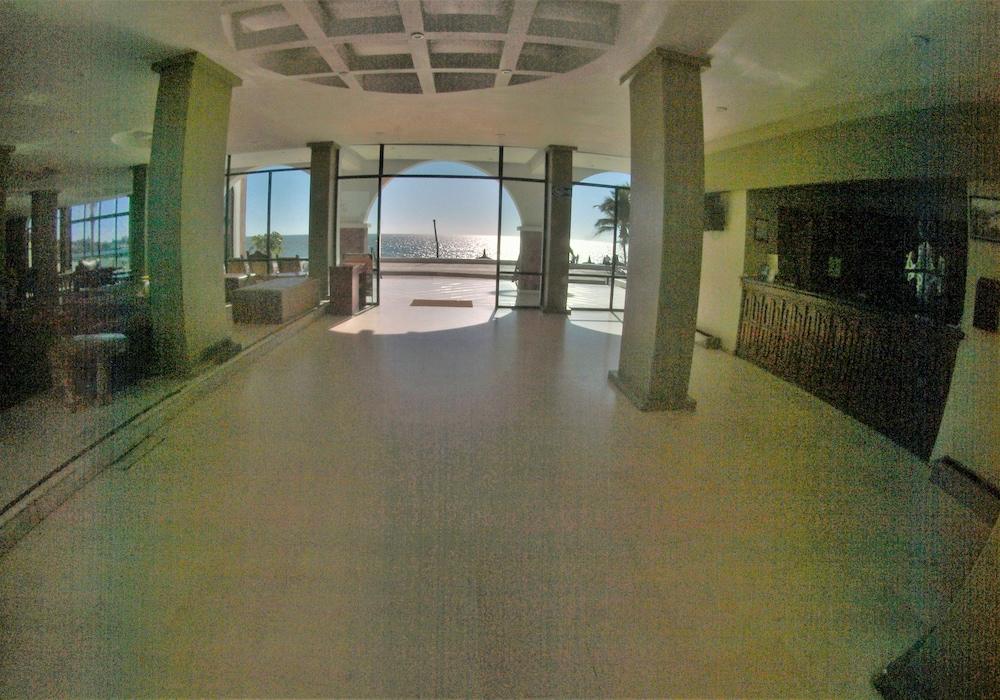 Hacienda Sea View