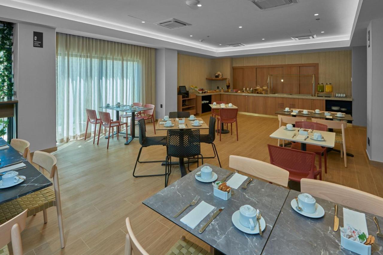 Express By Marriott Hotel