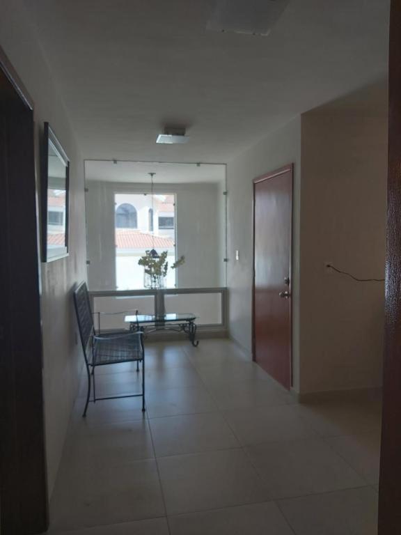 Amplio En Zona Residencial Bien Ubicada Cerca Del Mar Apartment *