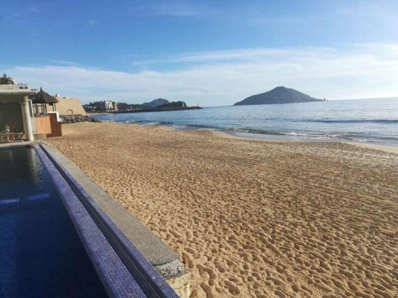 Apartment Marina Del Sol - Beautiful 2 Bdrm Sleeps 8 -ocean Front