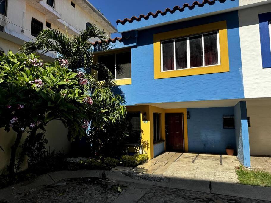 Holiday home Casa Enfrente Del Mar Y Malecon!