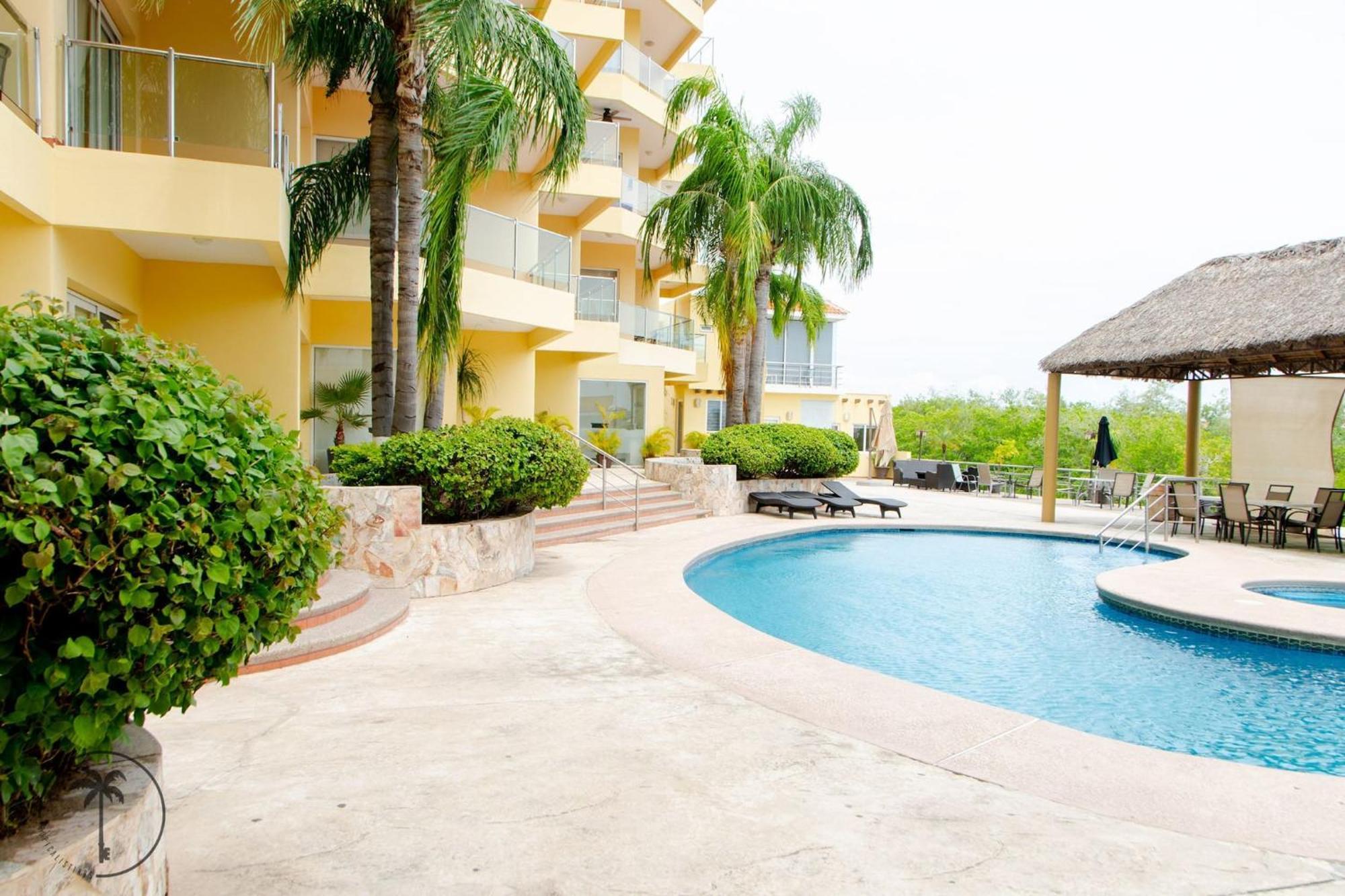Apartment Spacious With Pool Facing The Ocean In - Marina *
