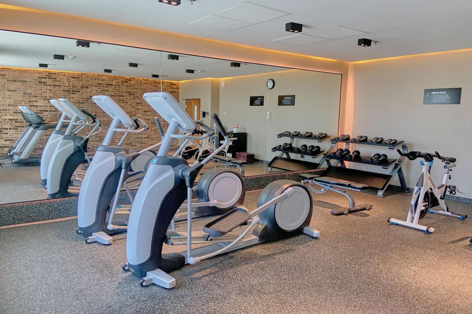 Express By Marriott Hotel 4*
