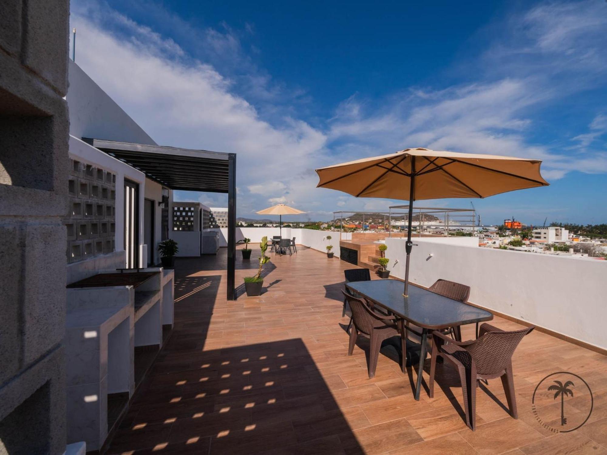 Apartamento Comfy With Stylish Furnishings & Private Balcony - Antigua