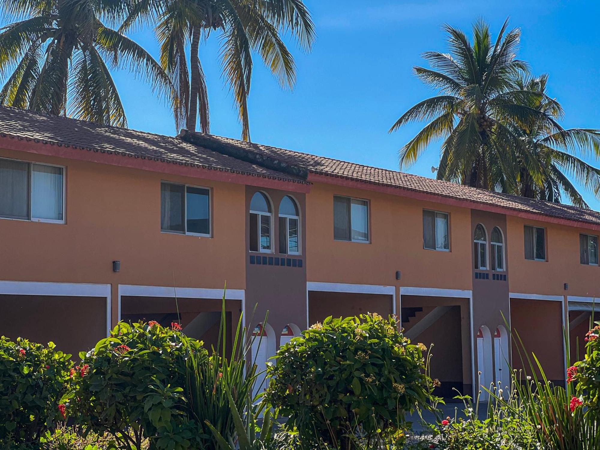 Hotel Oasis 3*
