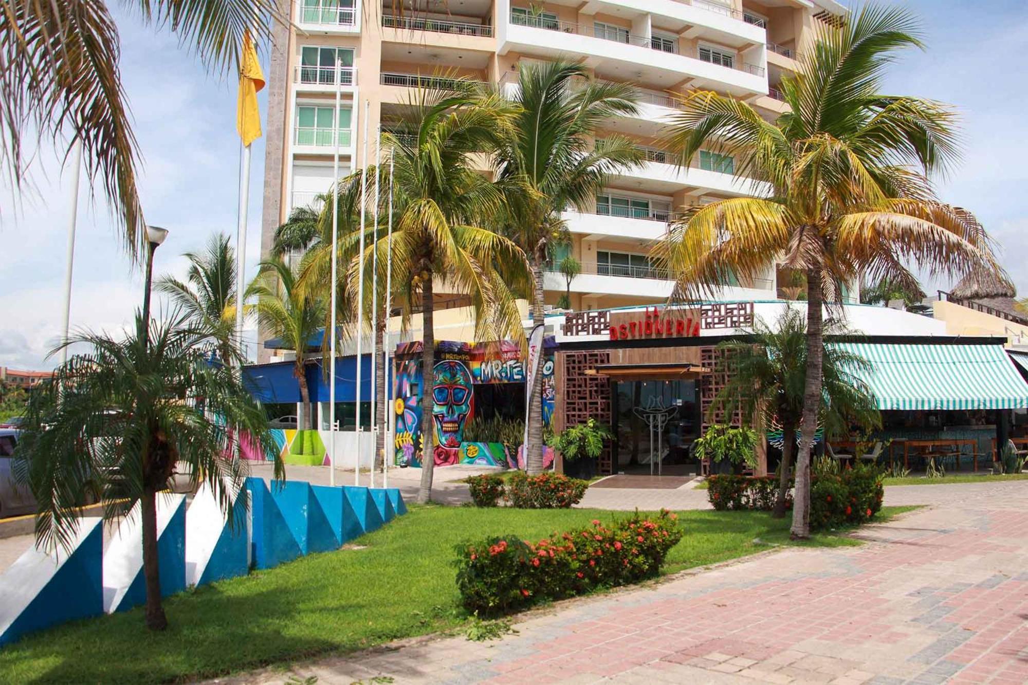 Departamento Isla Marina Con Alberca