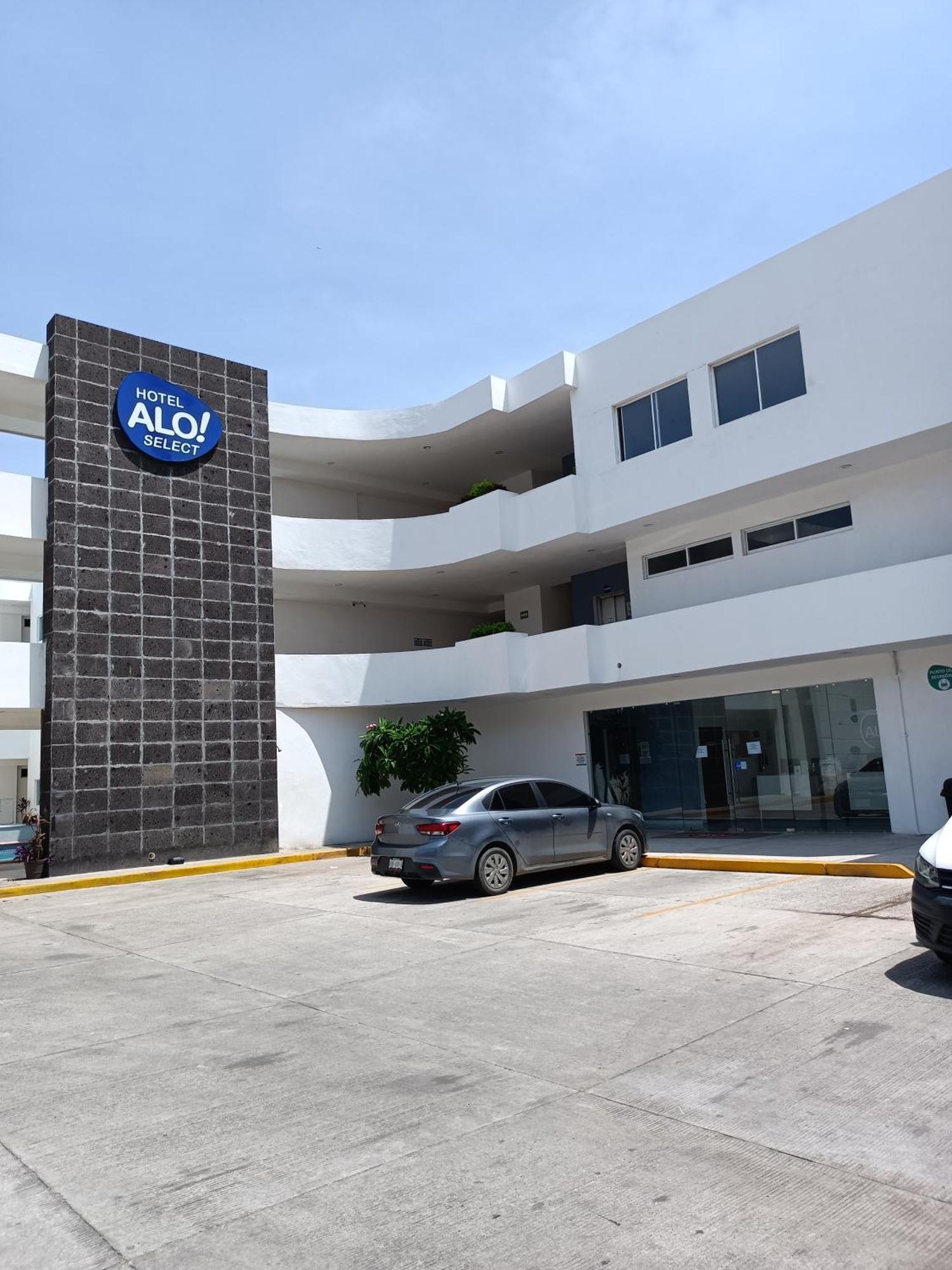 Alo Select Hotel