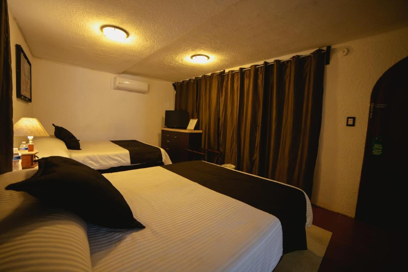 Hill House - Bed & Breakfast