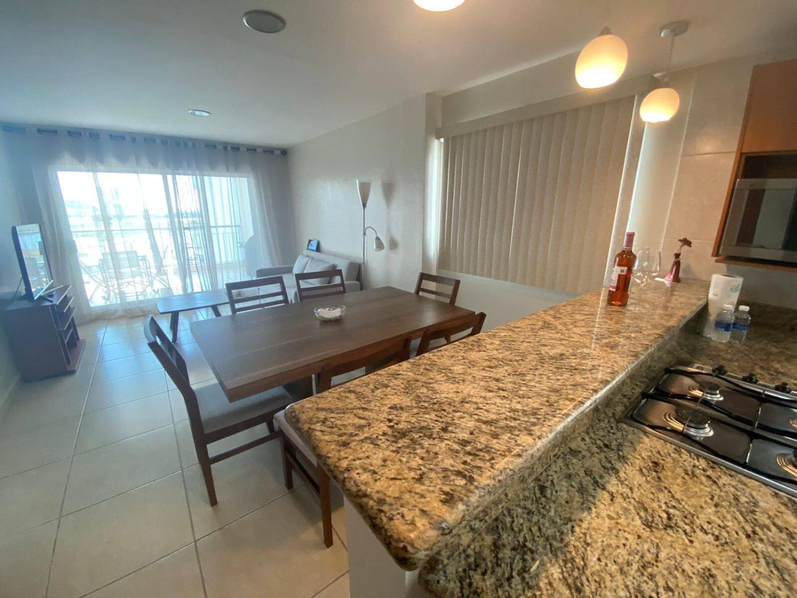 Departamento En Costa Veleros, Vista A La Marina Mazatlan