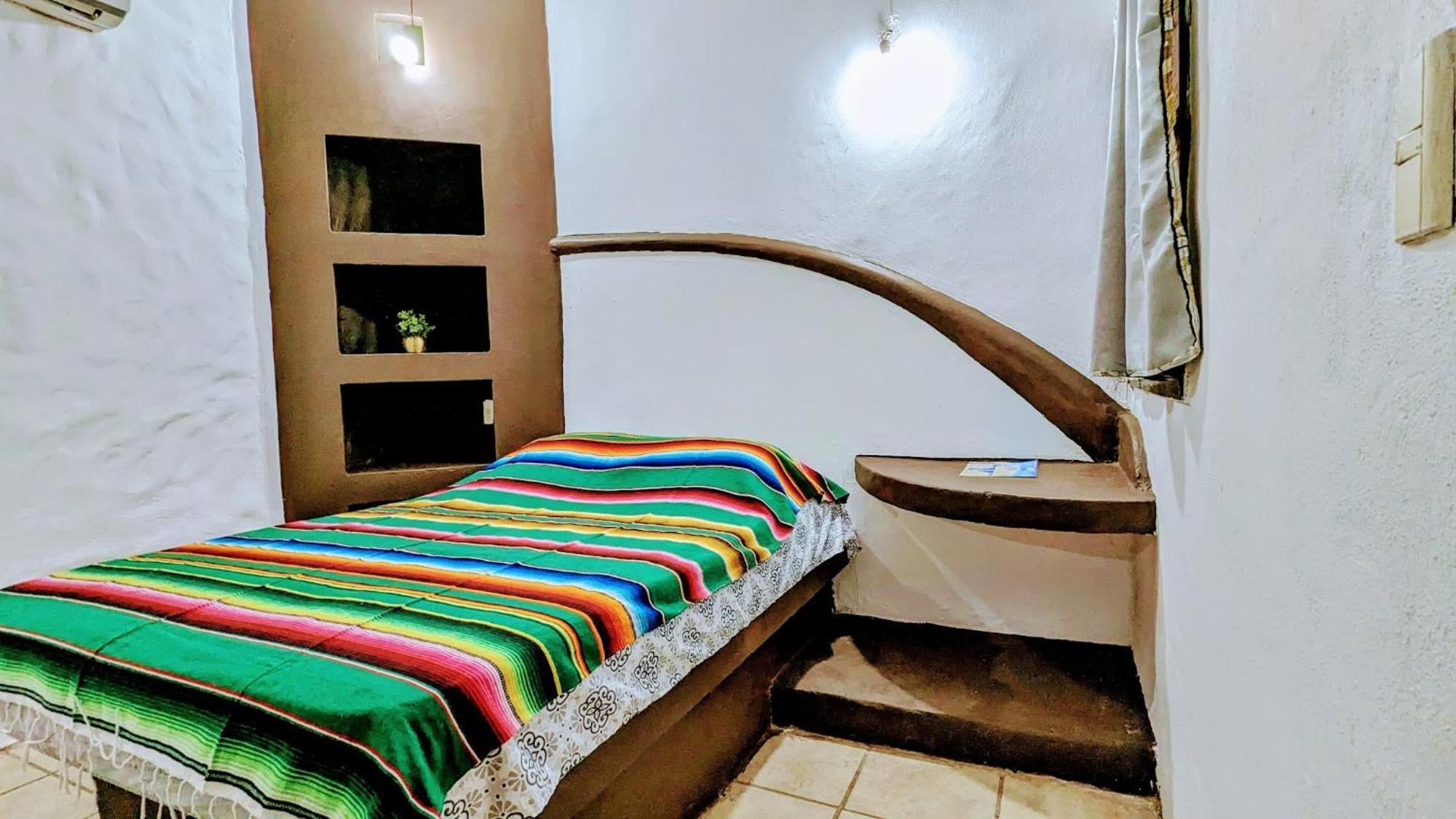Guest house Hostal Roca Mazatlan