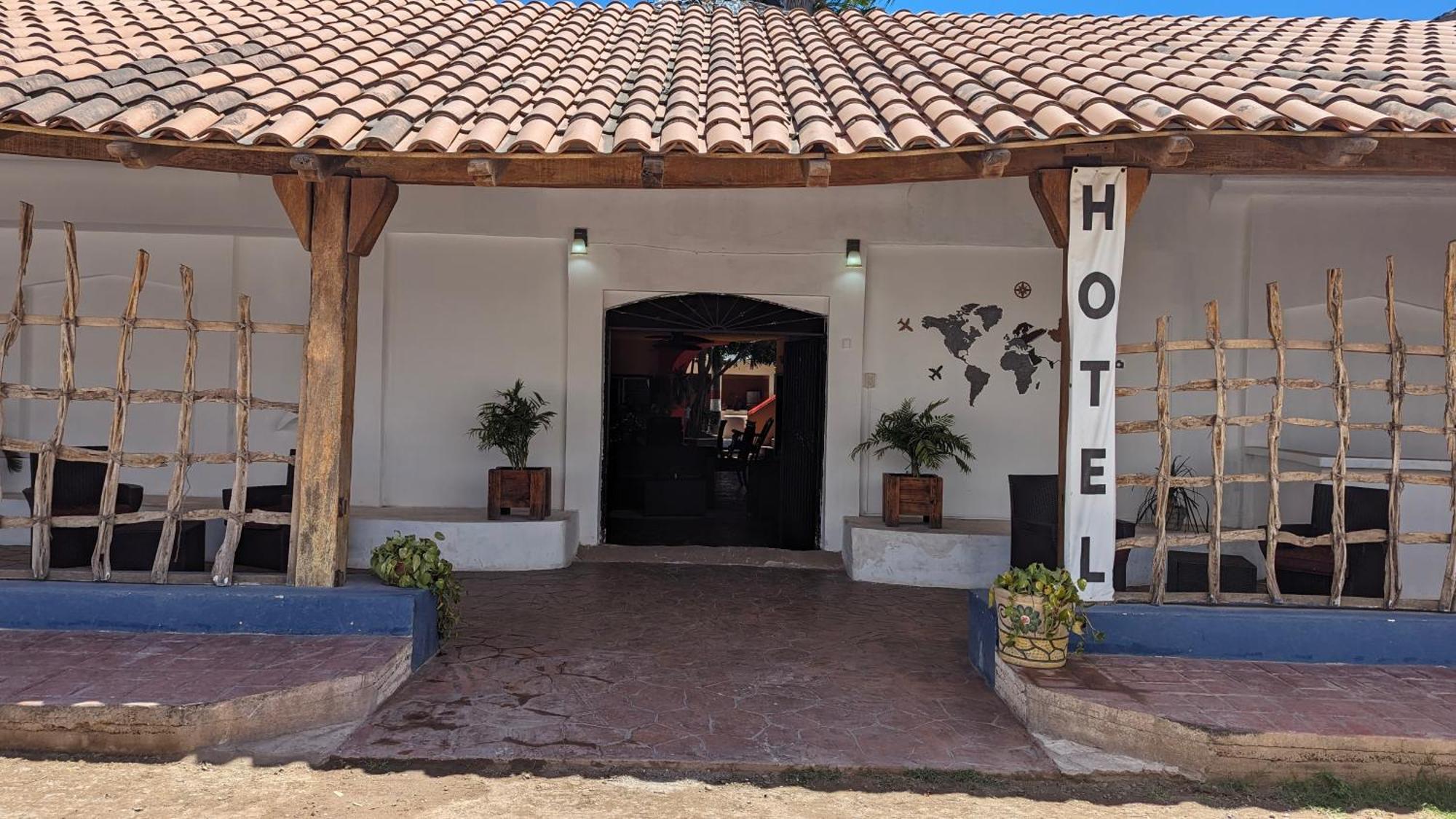 Hostal Roca Guest house