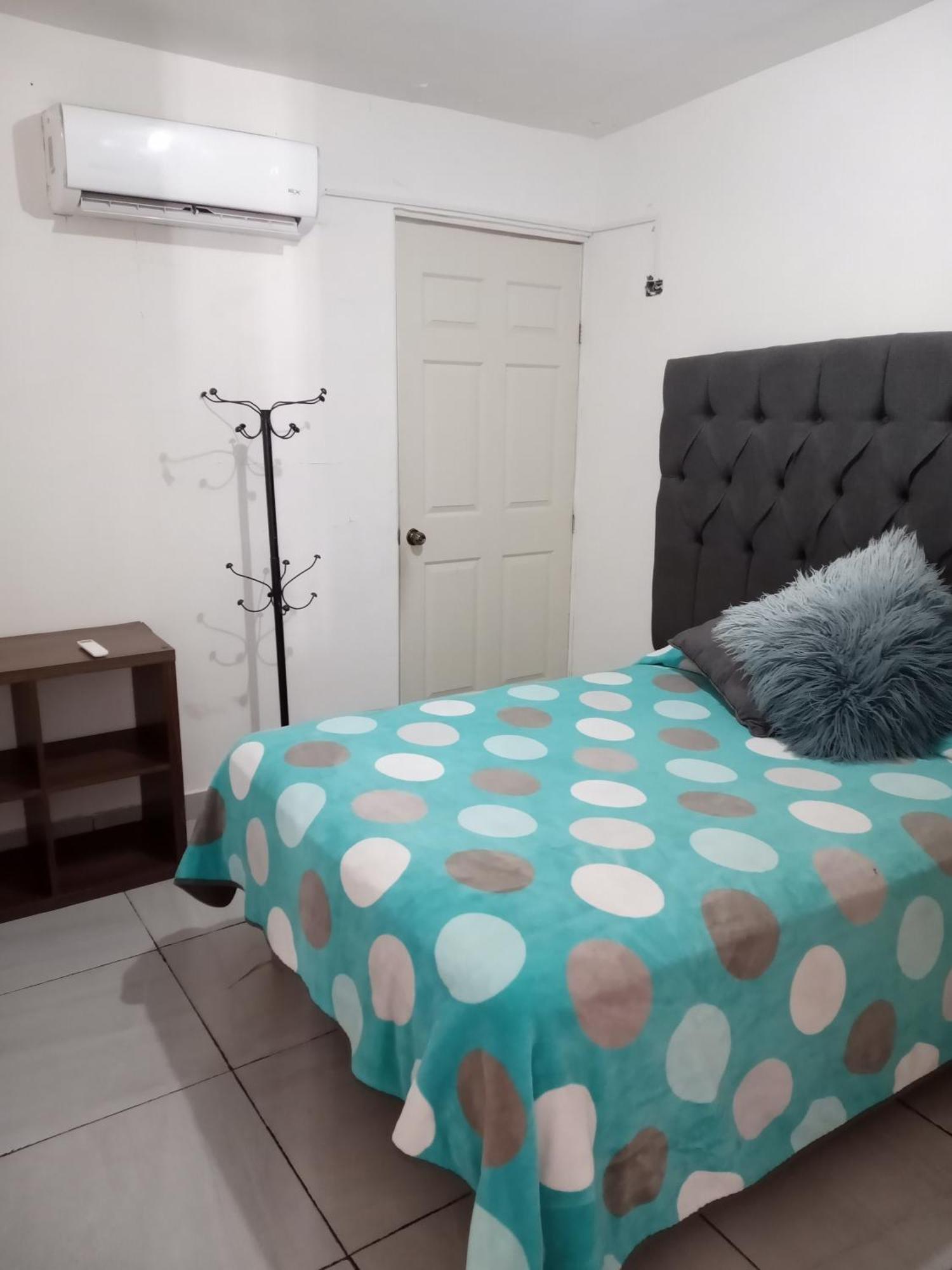 Renta Vacacional Zoe *
