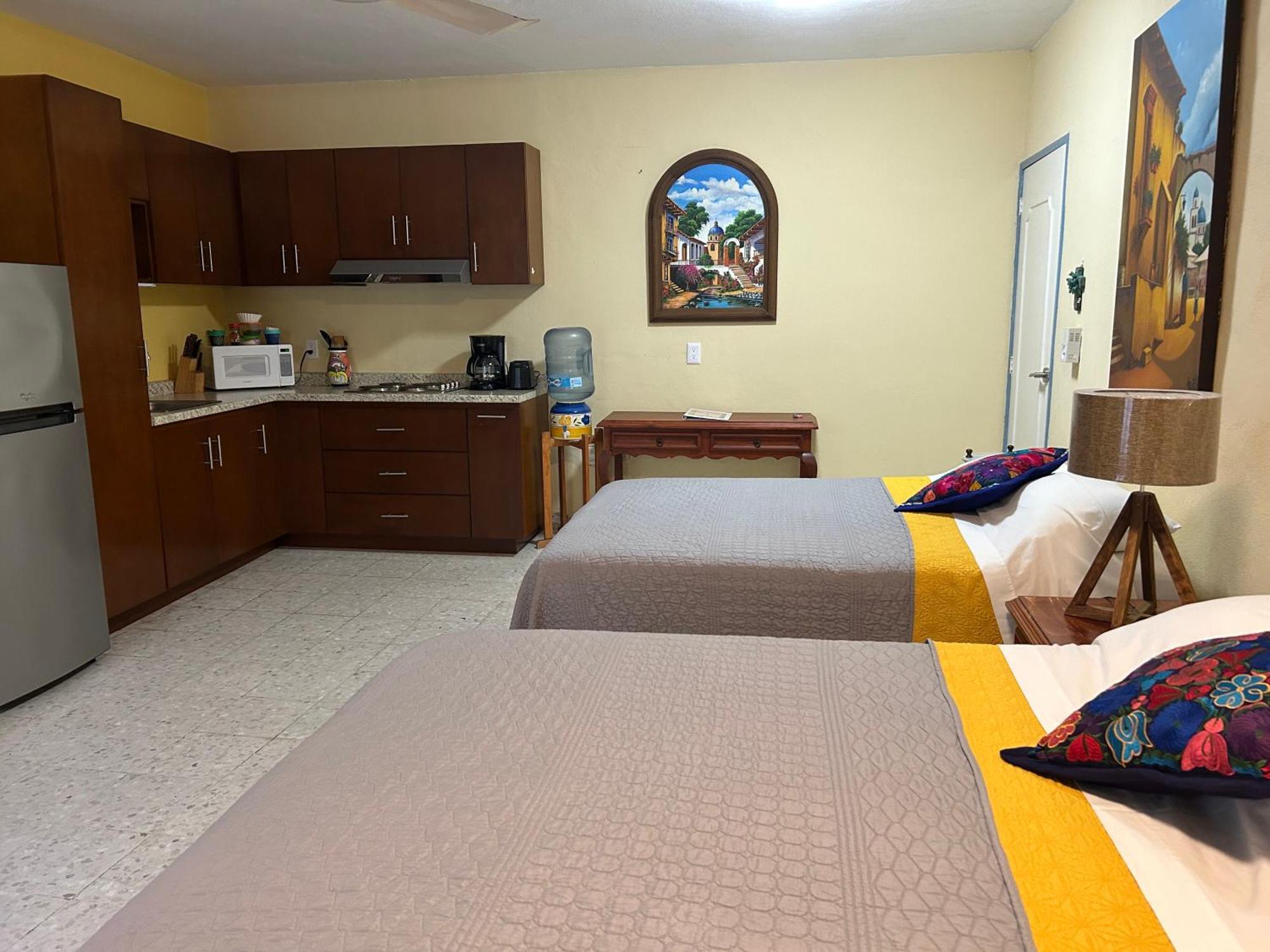 Homestay Casa Belisario - Pet Friendly Mazatlan