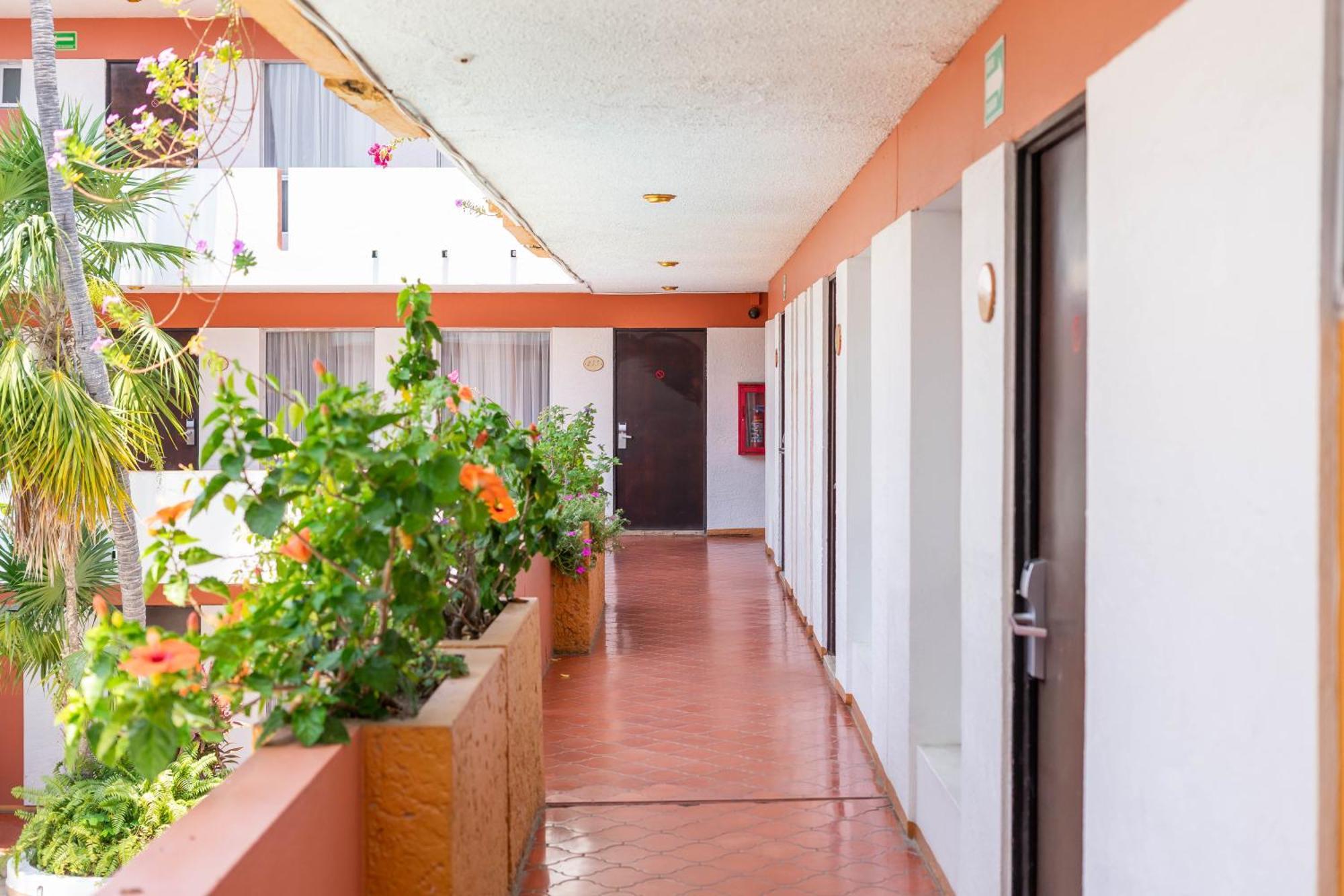 Azteca Hotel Mazatlan