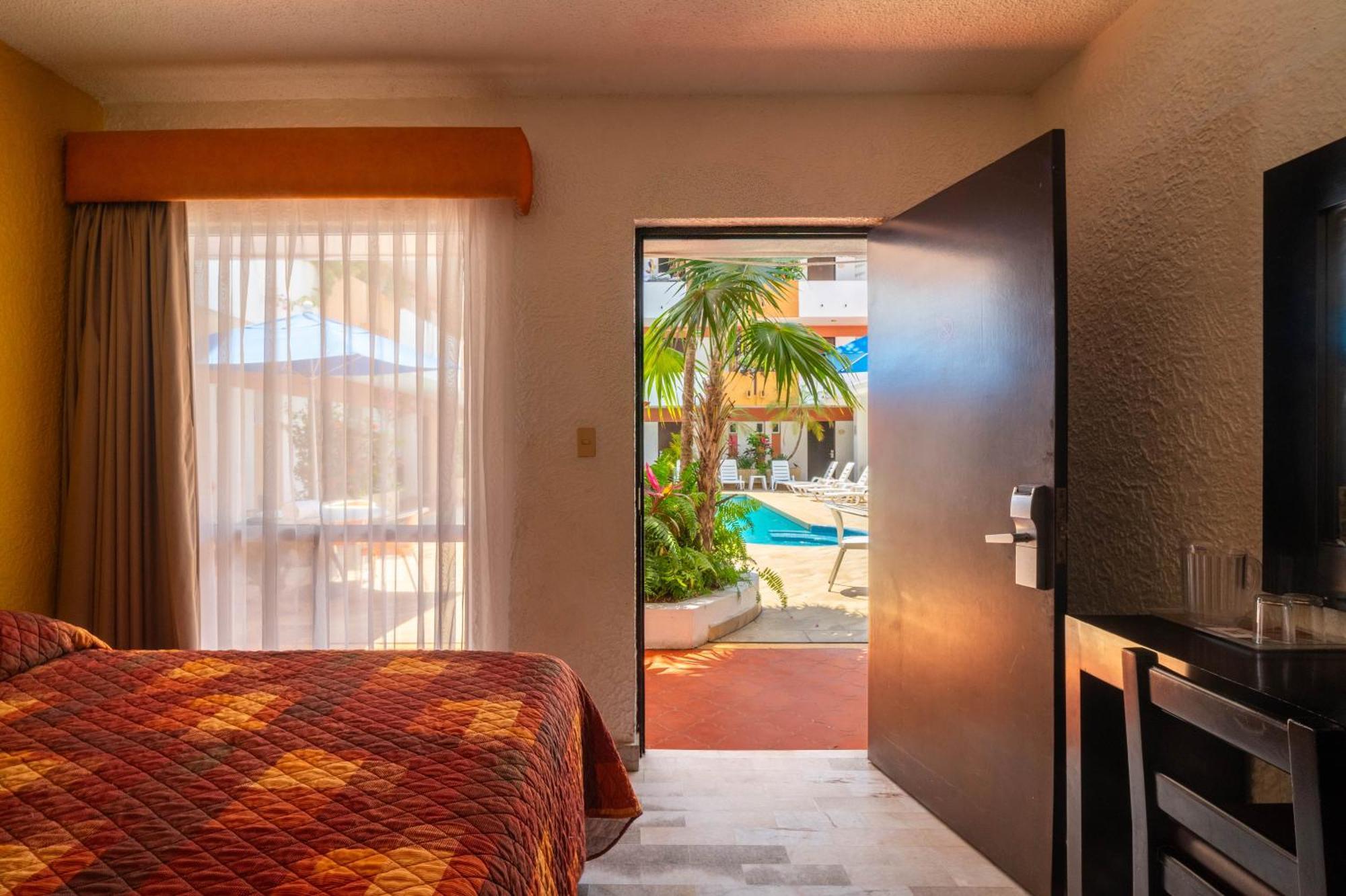 Hotel Azteca Mazatlan