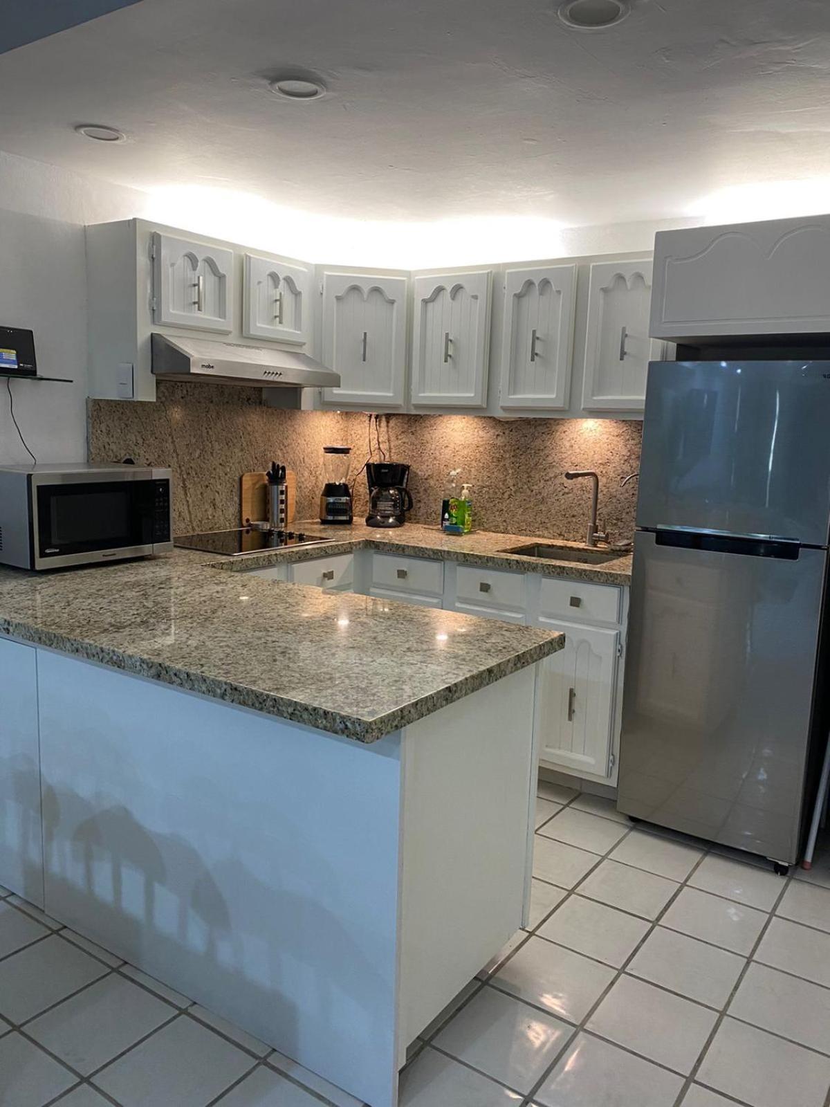 Marina Del Sol - Beautiful 2 Bdrm Sleeps 8 -ocean Front