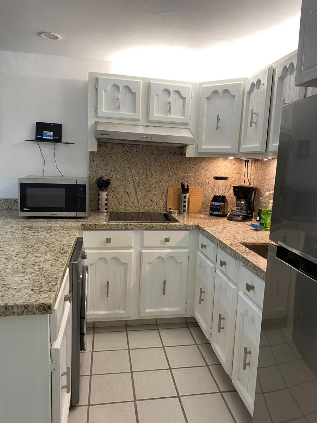 Marina Del Sol - Beautiful 2 Bdrm Sleeps 8 -ocean Front Apartment