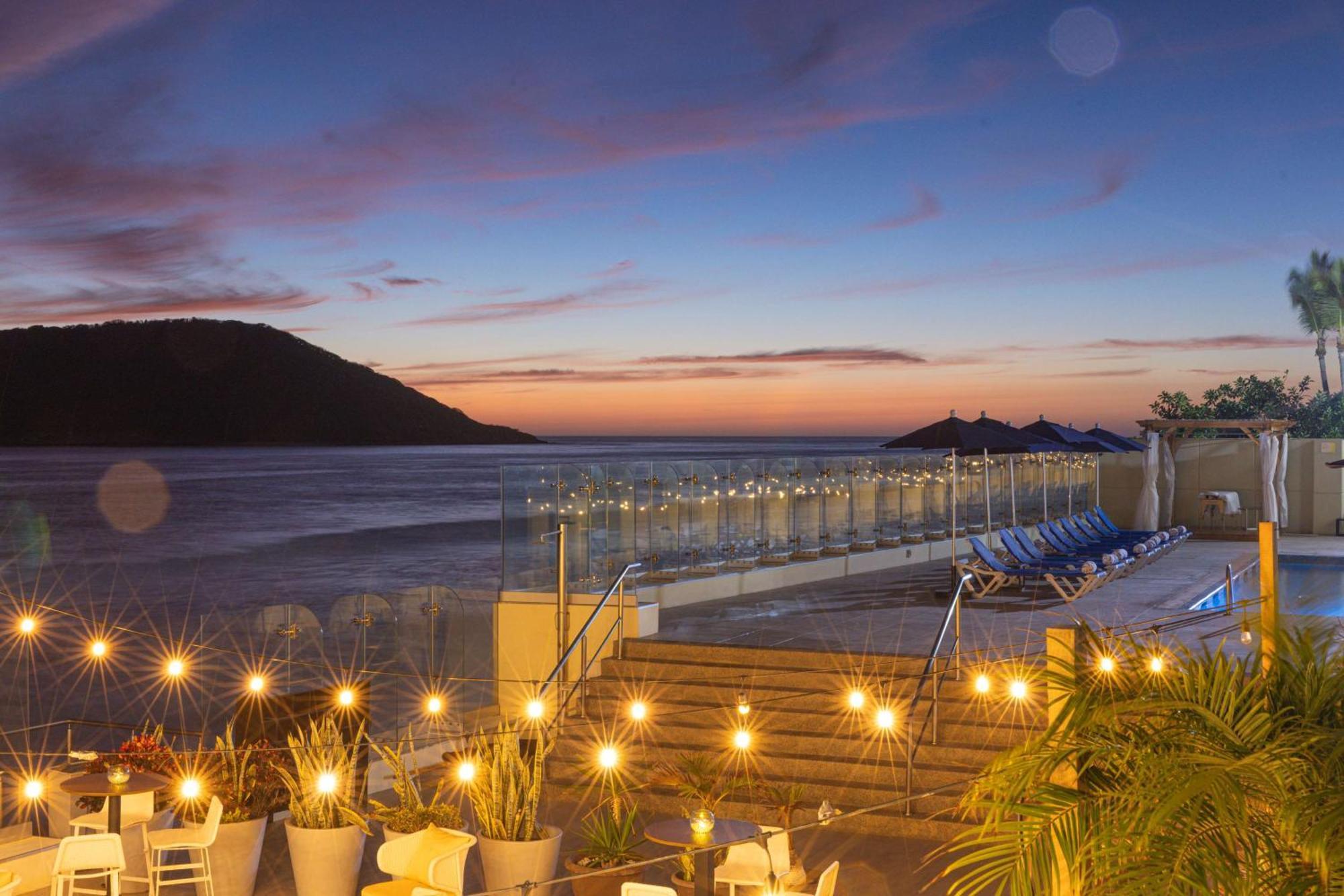 Doubletree By Hilton Mazatlan, Sin Resort