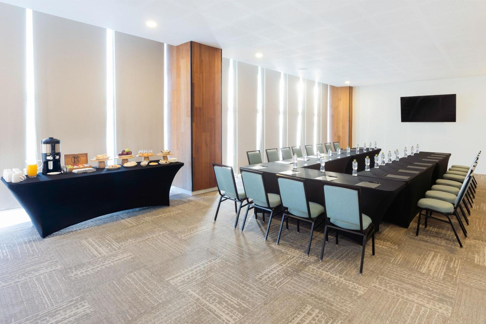 Courtyard By Marriott 5*