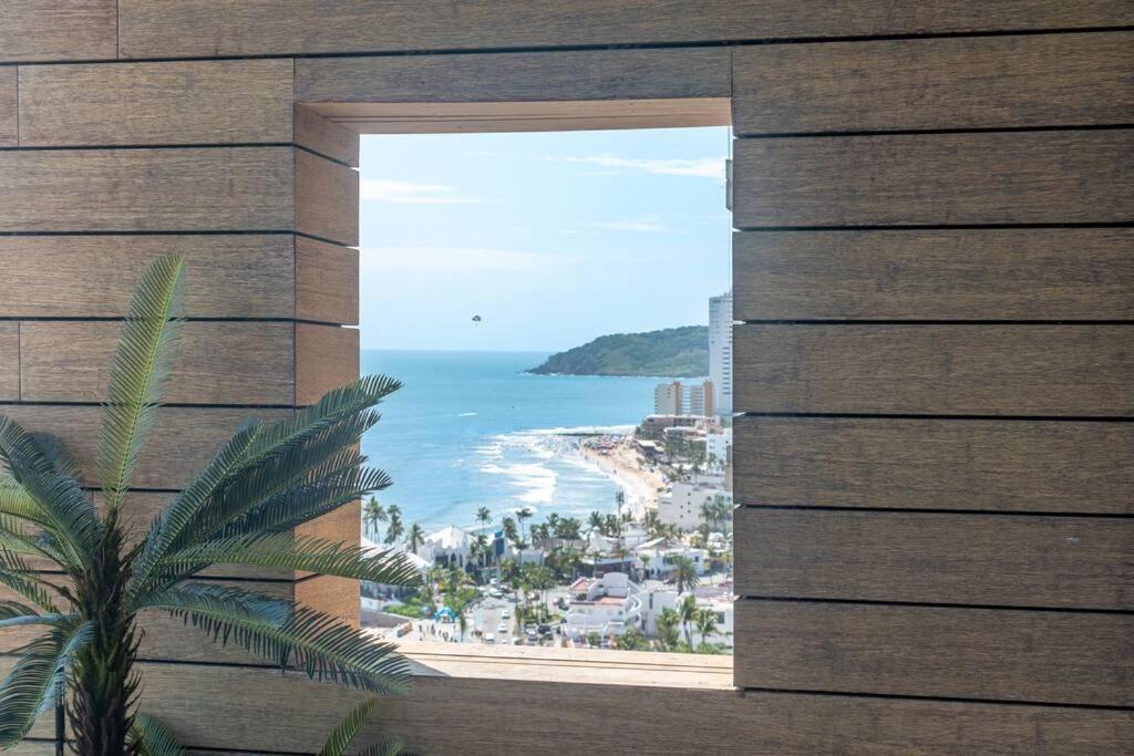 Piso 18 En Malecon Con Vista Al Mar Apartment *