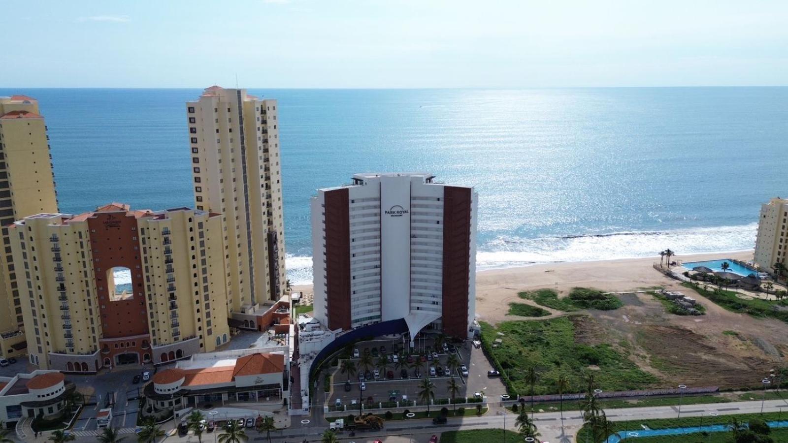 Crown Park Royal Apartamento