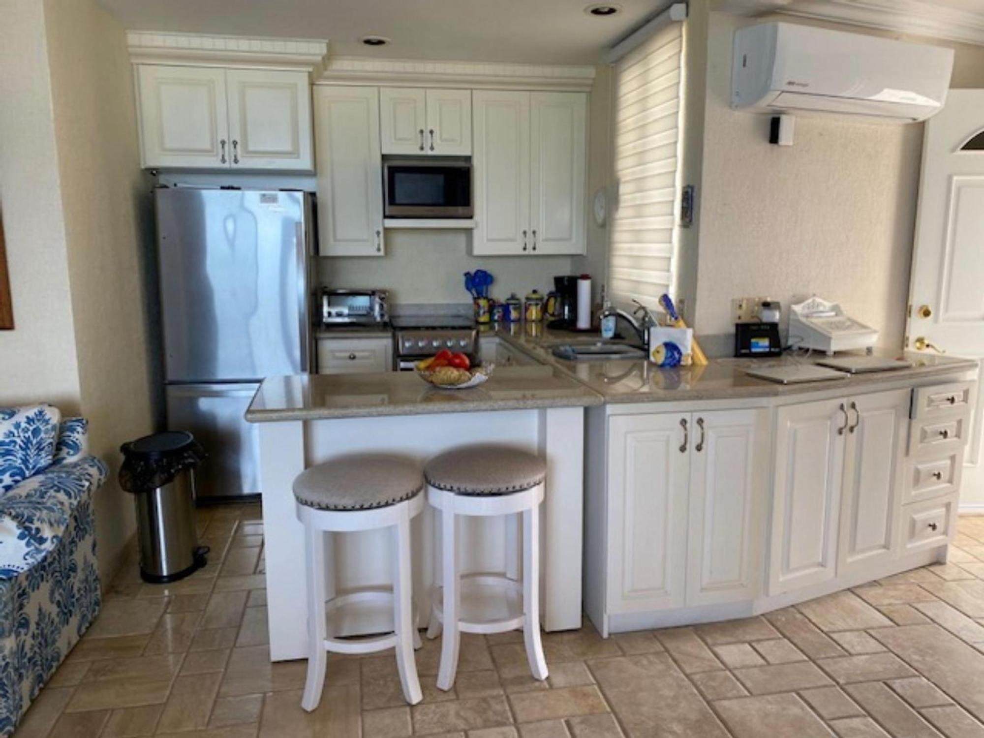 Apartment Beachfront La Marina Tenis Mazatlan
