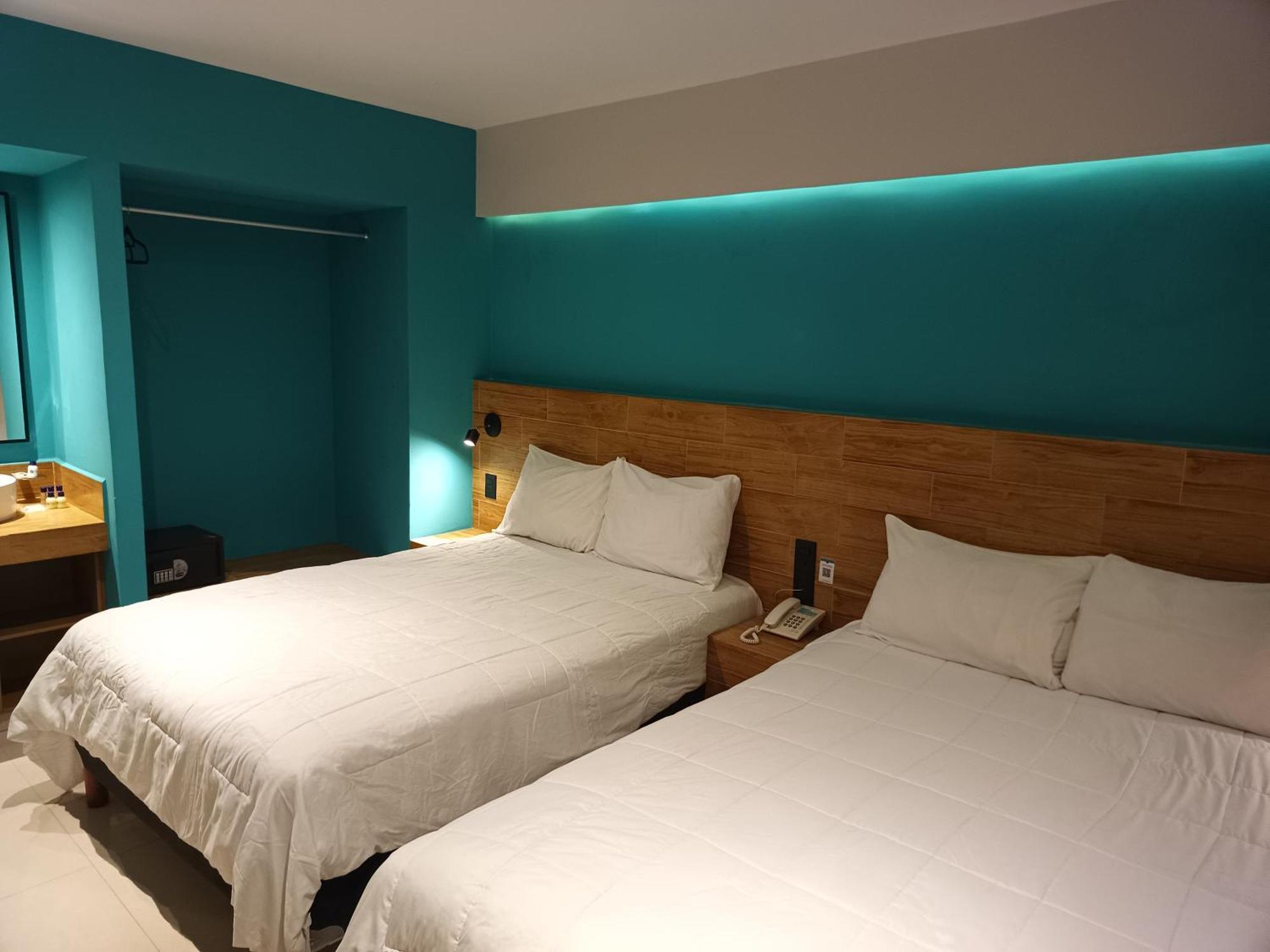 Kavia Hotel