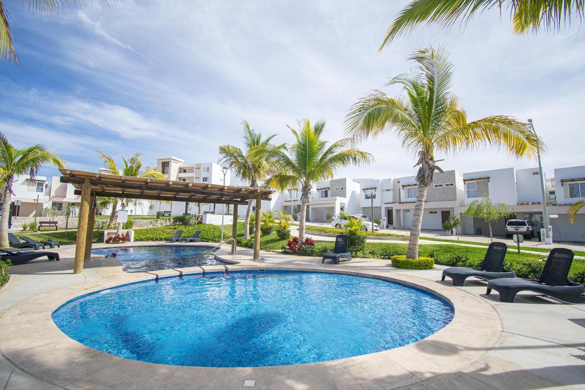 Make Memories At Almarena Residential 1567 *