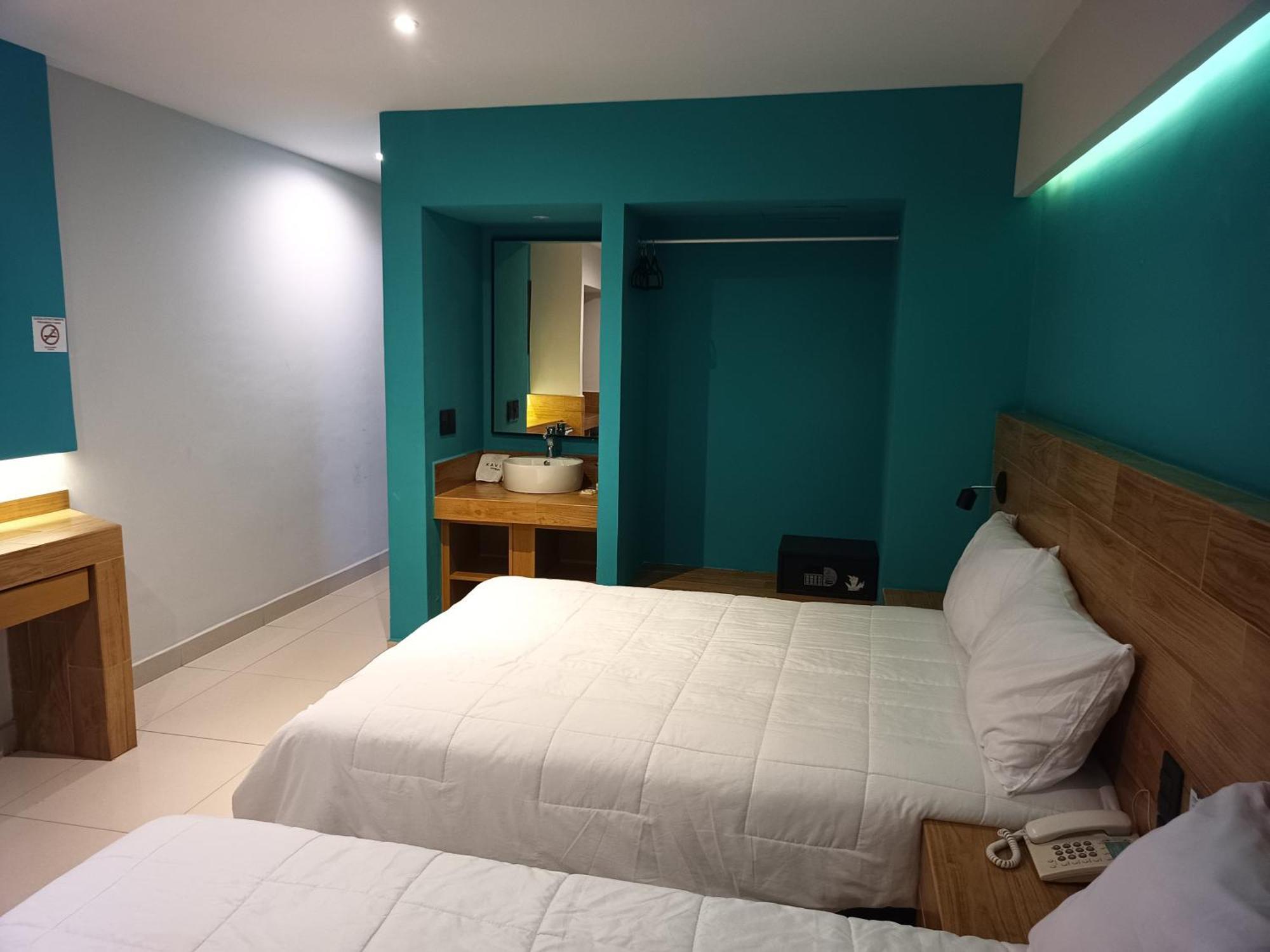 Kavia Hotel 2*