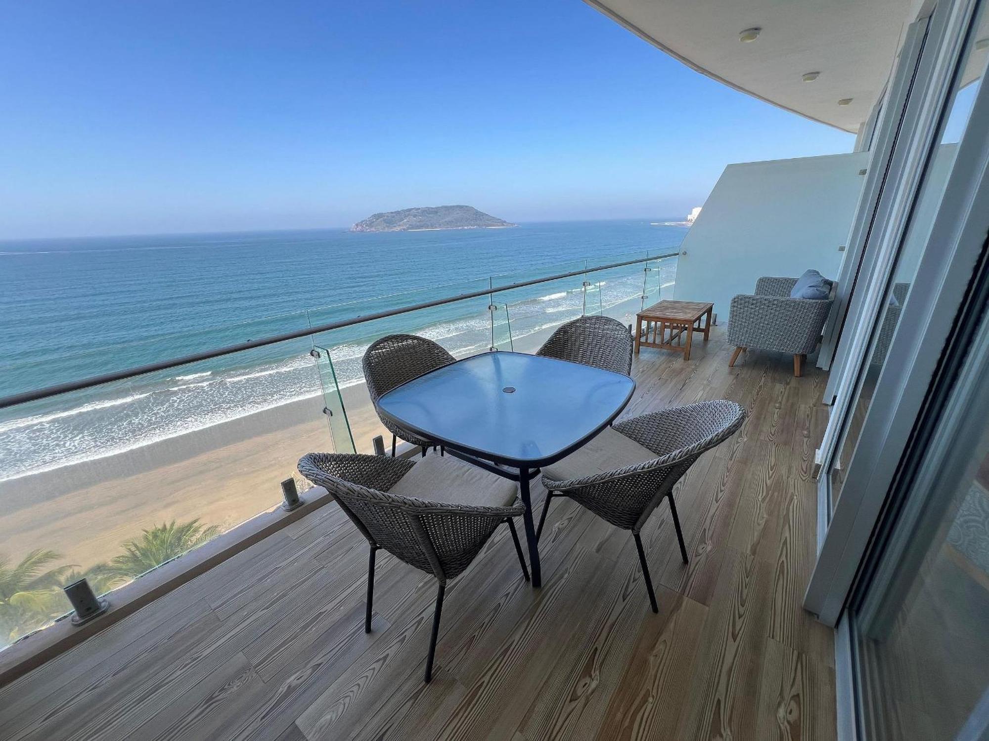 Departamento En Con Acceso A La Playa Y Alberca Comun #704 Torre Norte *