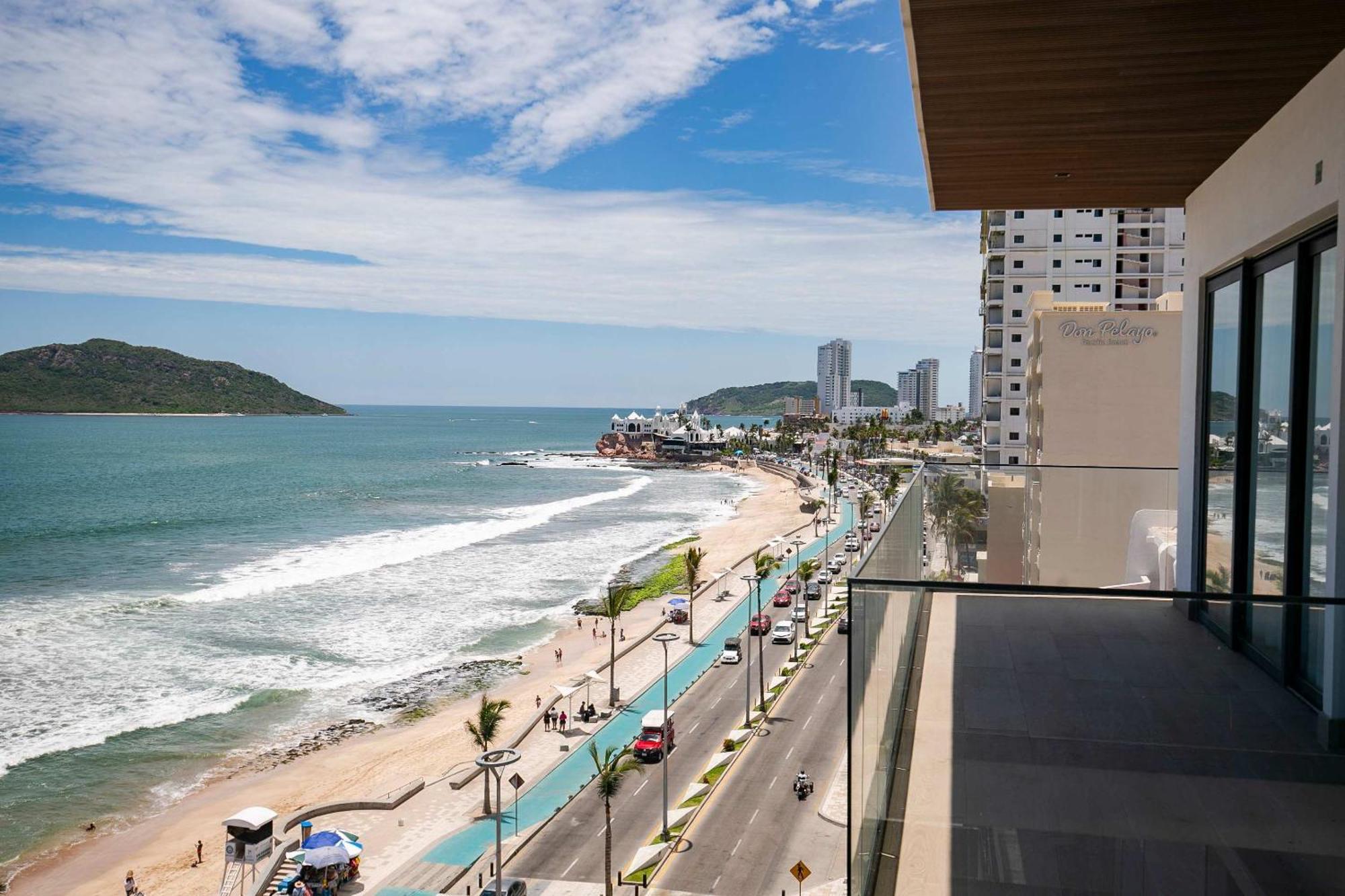 On The Malecon 2 Bedroom Ocean View Apartment *