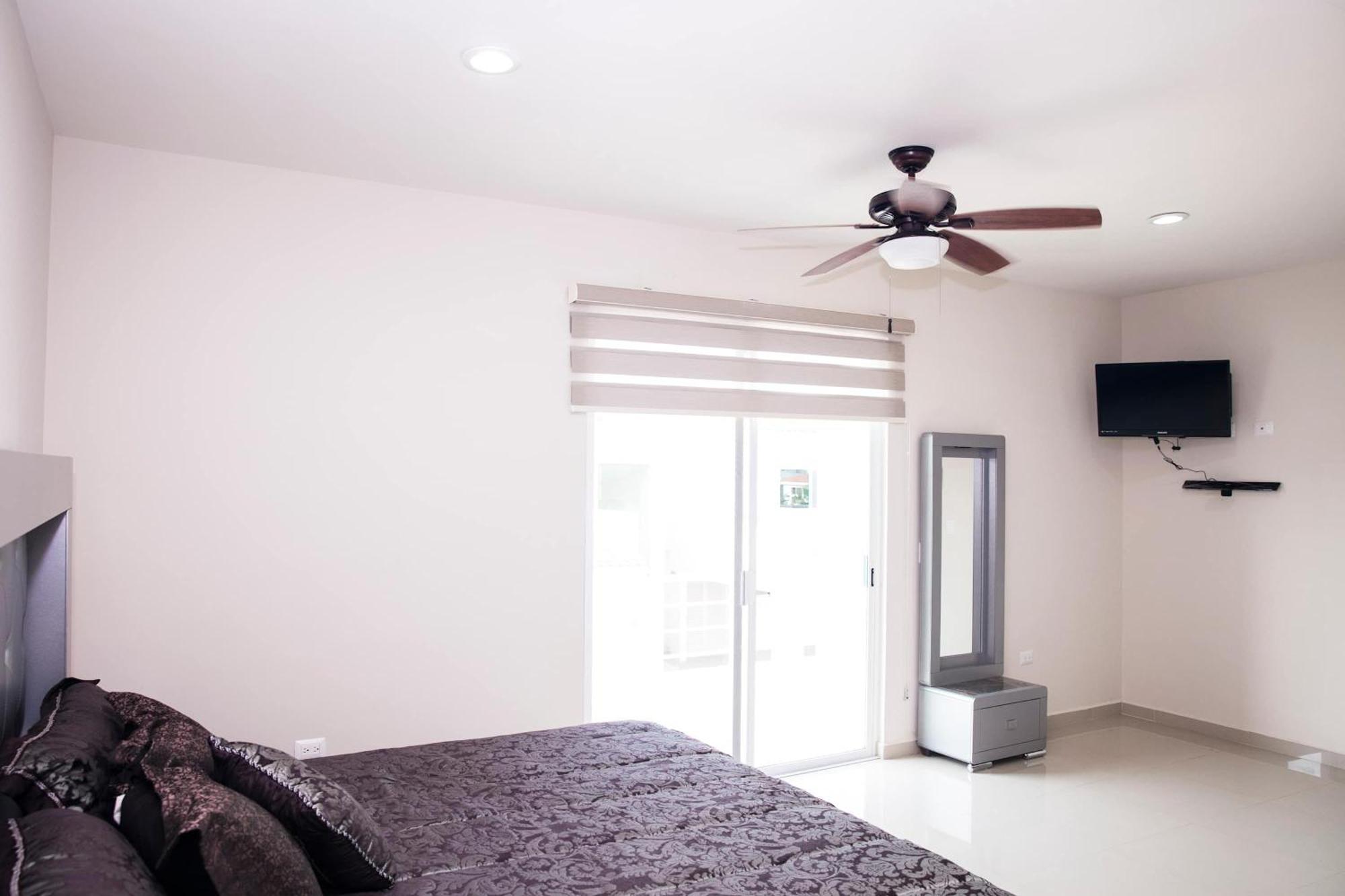 House In Punta Cerritos 3 Bedrooms And Rooftop *
