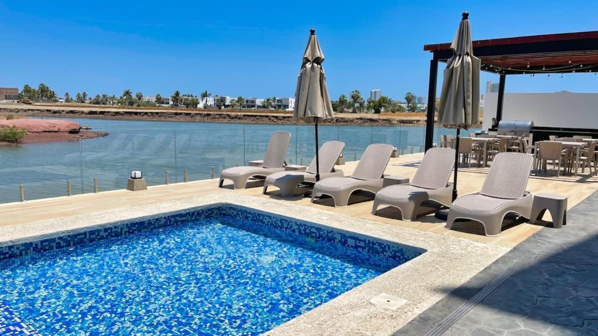 Departamento En Marina Mazatlan, A 5 Min De Playa, Con Alberca - 3d