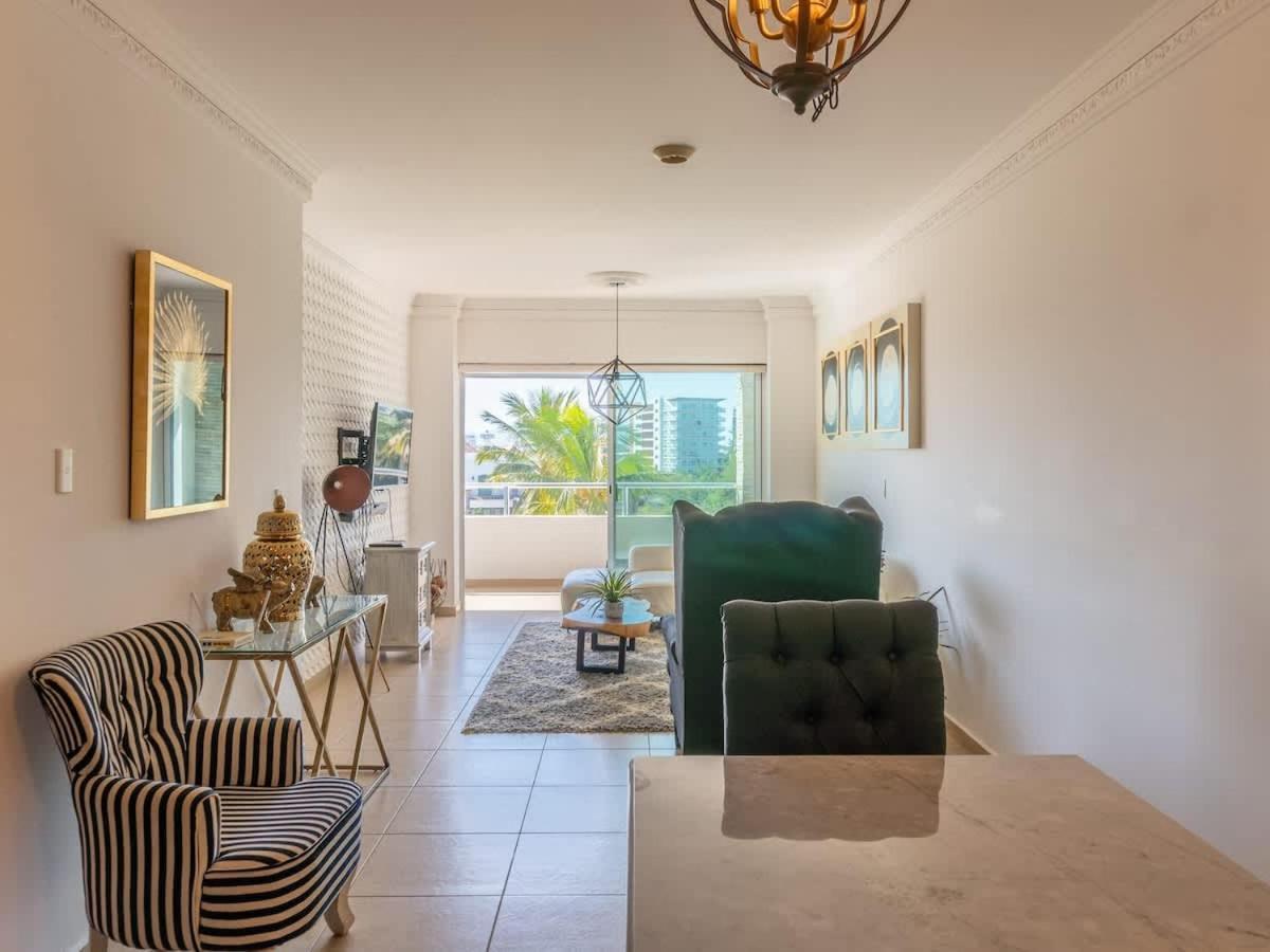 Departamento Con Vista Al Campo De Golf & Alberca - Santa Barbara Apartment *