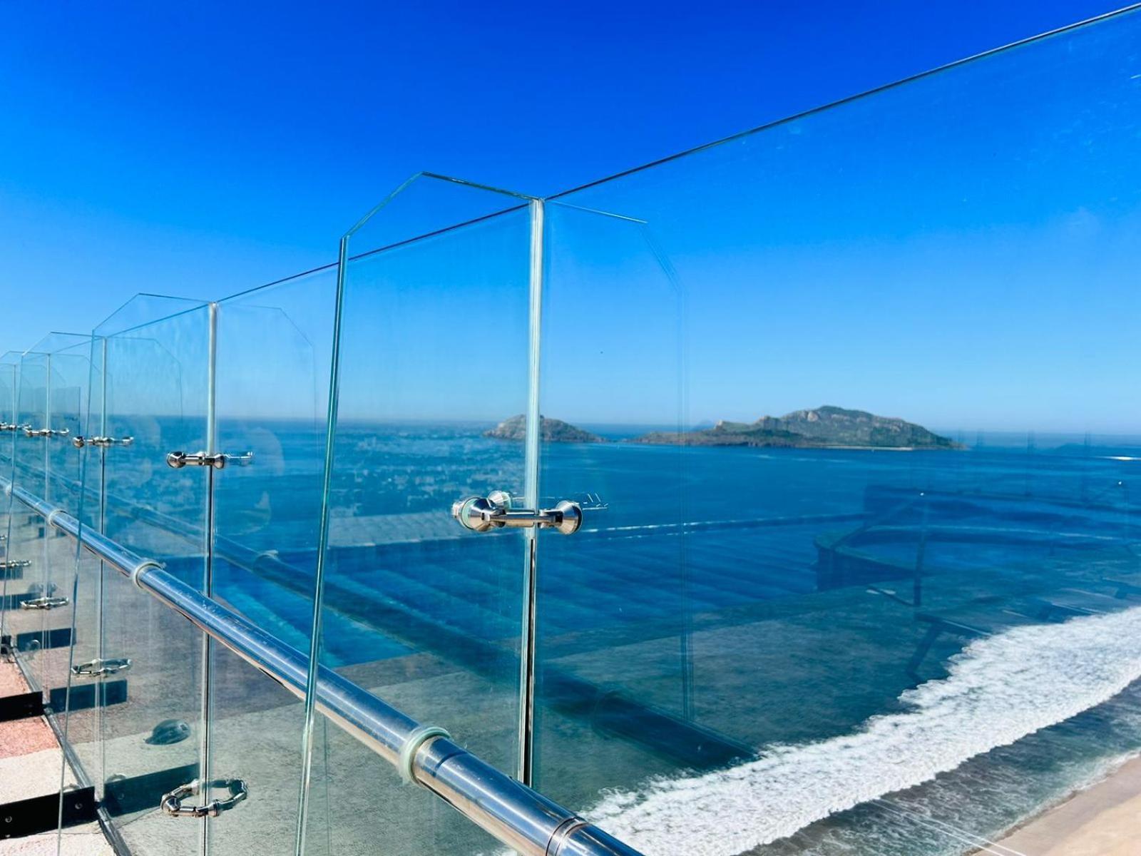 Vista A La Ciudad Sobre El Malecon By G P S Rentas Apartment *